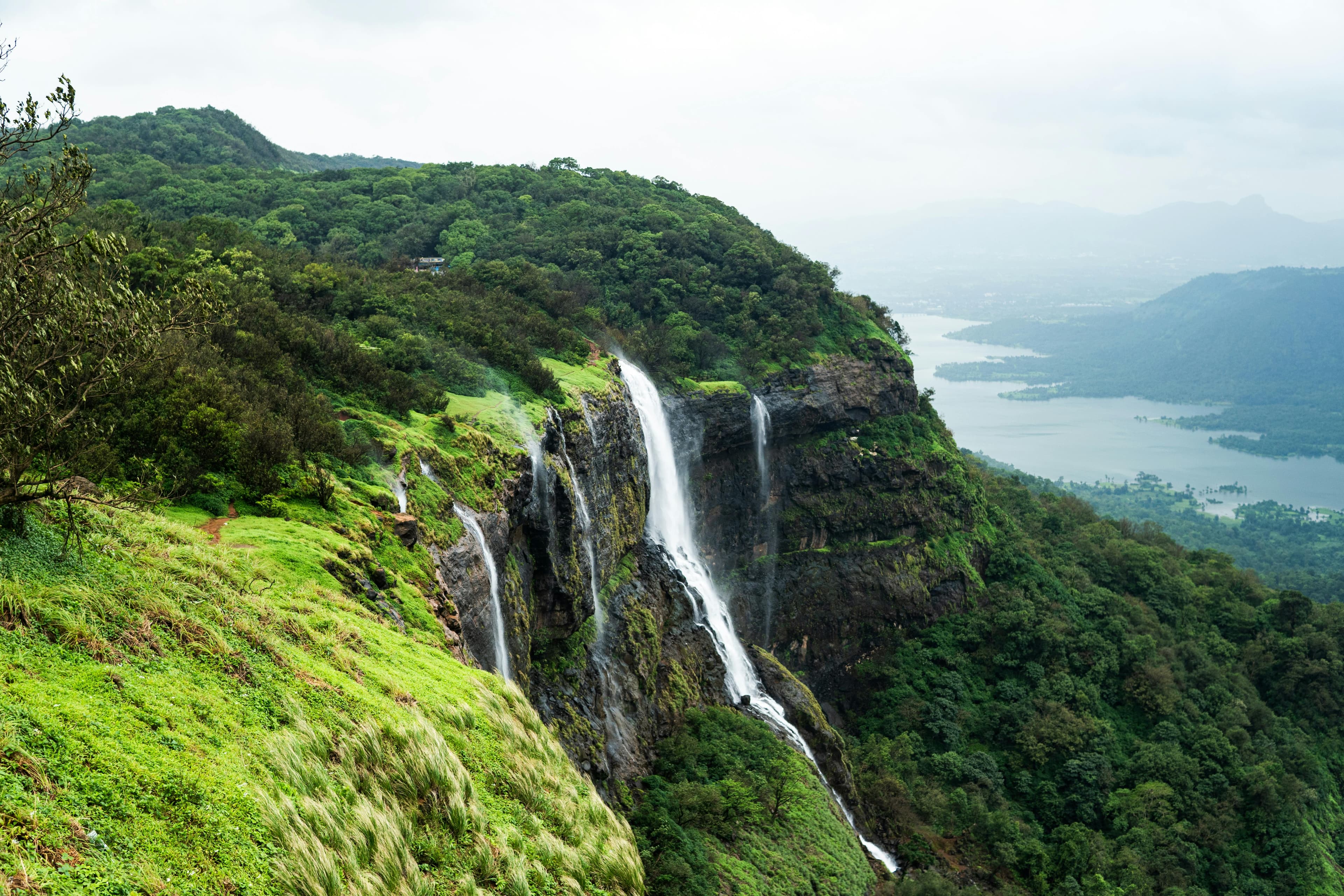 Mumbai to Lonavala Cab Service